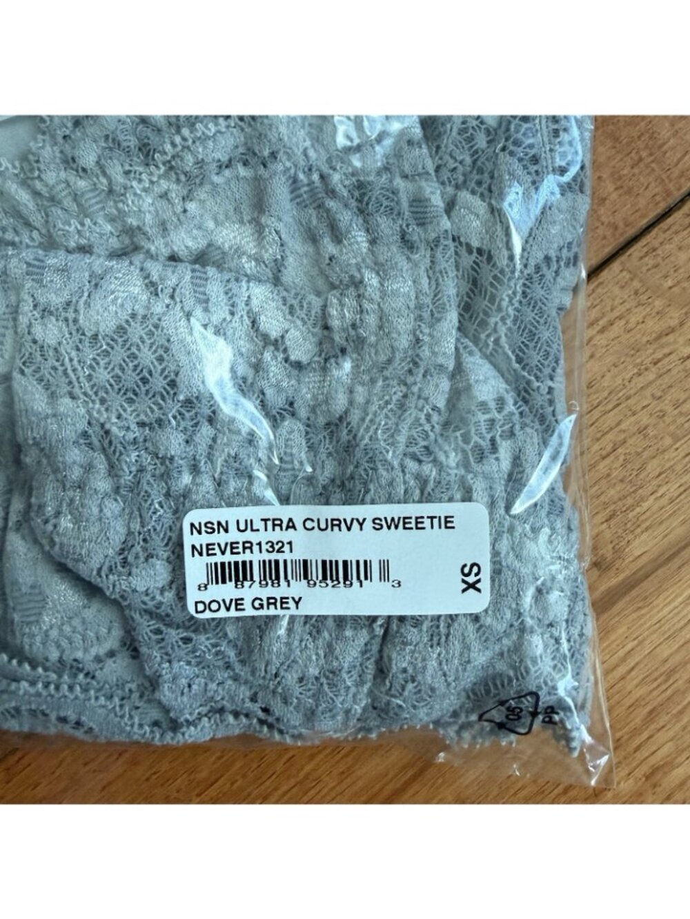 Cosabella Ultra Curvy Sweetie Bralette Lace Dove Gray XS NWT Wireless Bra - Picture 9 of 9